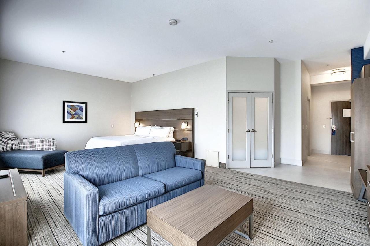 Holiday Inn Express Airport Calgary By Ihg Exteriér fotografie
