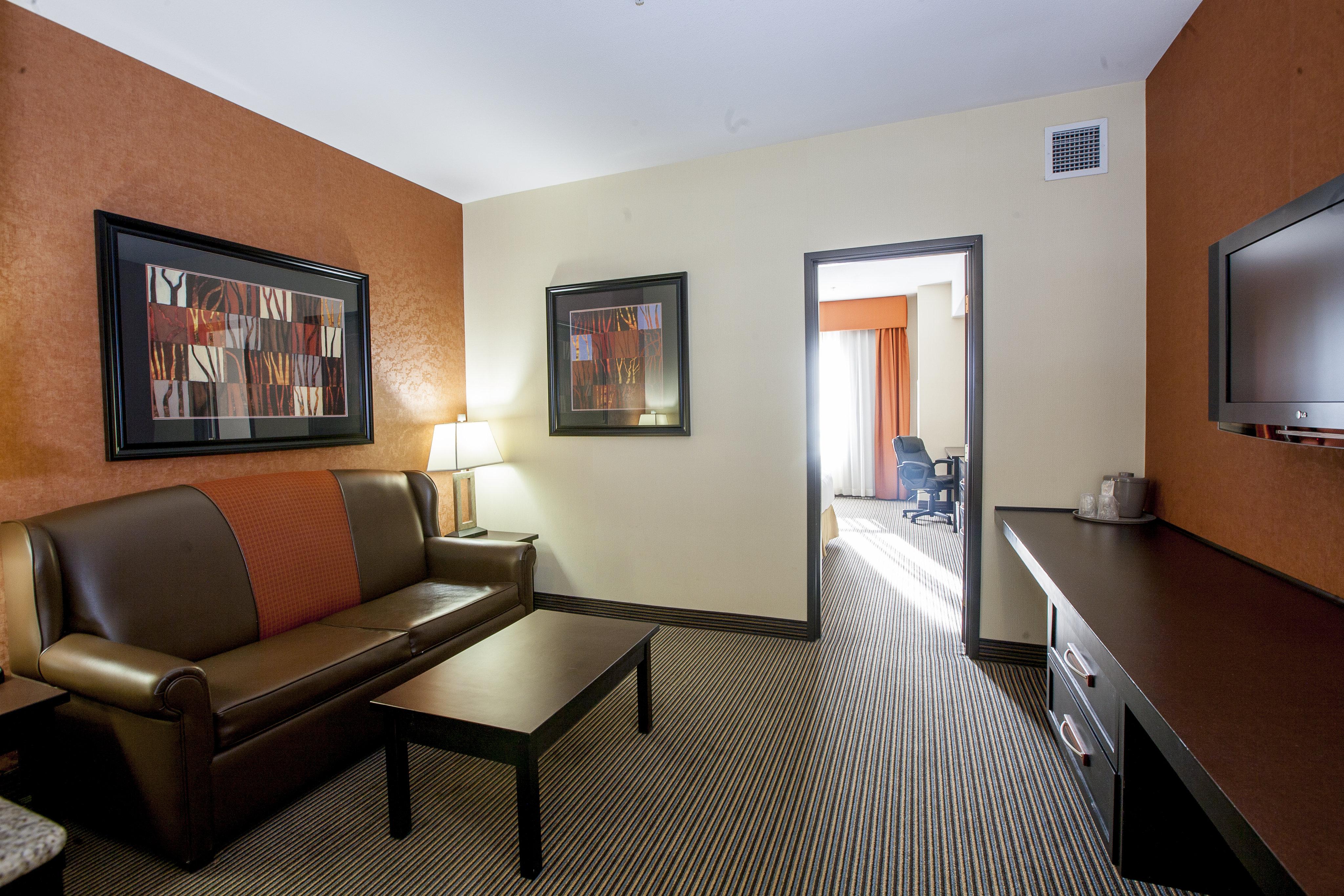 Holiday Inn Express Airport Calgary By Ihg Exteriér fotografie